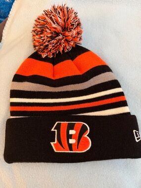 New Era Bengals beanie